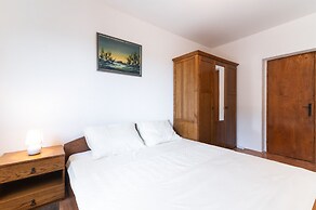 Seafront Spacious Apartment Spazzio