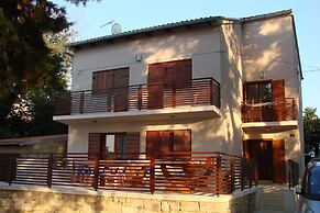 Seafront Spacious Apartment Spazzio