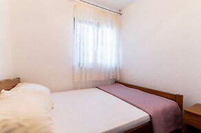 Seafront Spacious Apartment Spazzio