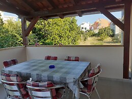 Seafront Spacious Apartment Spazzio