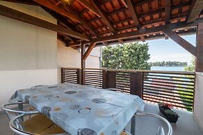 Seafront Spacious Apartment Spazzio