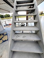 2 Story Houseboat Seeking a Captain Fishpets Ok
