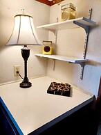 2 Story Houseboat Seeking a Captain Fishpets Ok