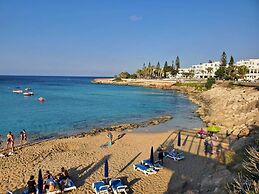 Charming 3-bed Villa in Protaras With Heated Pool