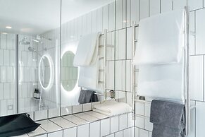 Unity Helsinki - A Studio Hotel