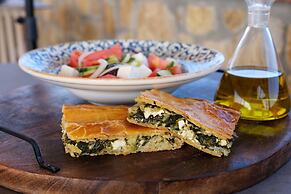 Akrolithos luxury suites