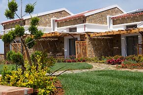 Akrolithos luxury suites