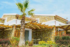 Akrolithos luxury suites