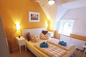 2 Bed Apt Sleeps 5 - Rooftop Terrace, Wifi