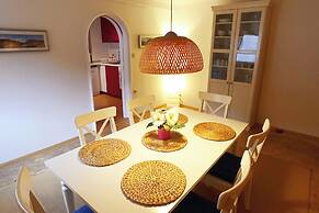 2 Bed Apt Sleeps 5 - Rooftop Terrace, Wifi