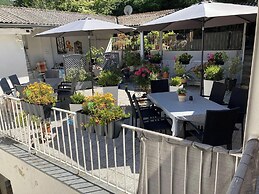 2 Bed Apt Sleeps 5 - Rooftop Terrace, Wifi