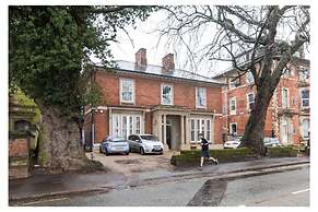 Sublime Stays Pet-friendly Apartment in Derby