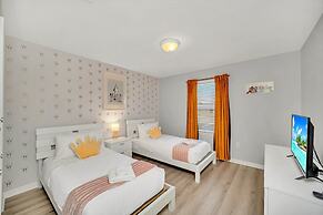 Beautiful Contemporary Decor With Themed Rooms, Game Room and Theater