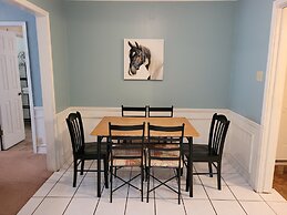 Butterfield Inn Main Street Cottages