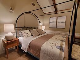 Butterfield Inn Main Street Cottages