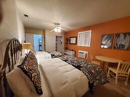 Butterfield Inn Main Street Cottages