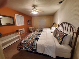 Butterfield Inn Main Street Cottages