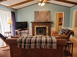 Butterfield Inn Main Street Cottages