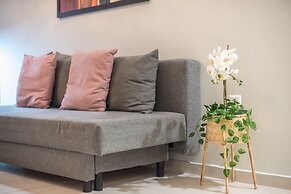 Erythros Boutique Suite By Cloudkeys