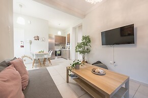 Erythros Boutique Suite By Cloudkeys