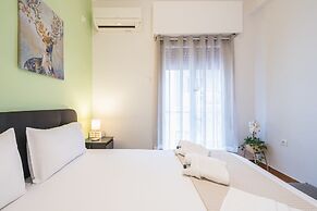 Erythros Boutique Suite By Cloudkeys