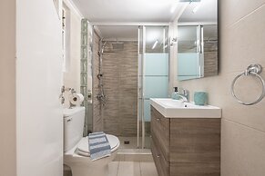 Erythros Boutique Suite By Cloudkeys