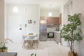 Erythros Boutique Suite By Cloudkeys