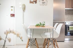 Erythros Boutique Suite By Cloudkeys