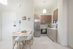 Erythros Boutique Suite By Cloudkeys