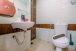 Simple and Cozy Living Studio Apartment at Margonda Residence