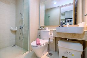 Elegant Studio with Pool and Sea View at Gold Coast Apartment