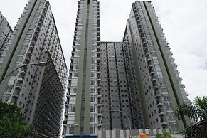 Well Furnished Studio Room at Grand Asia Afrika Apartment