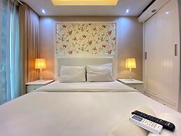 Well Furnished Studio Room at Grand Asia Afrika Apartment