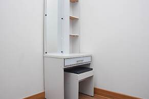 Elegant and Comfy Studio at Bassura City Apartment