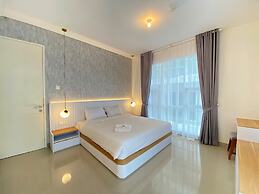 Minimalist Deluxe 1BR at Pine Tree Resort Condominium