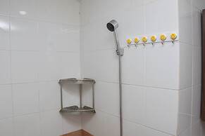 Cozy and Comfort Living Studio at Green Pramuka City Apartment