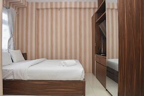 Cozy and Comfort Living Studio at Green Pramuka City Apartment