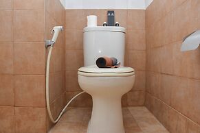 Cozy and Comfort Living Studio at Green Pramuka City Apartment