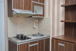 Cozy and Comfort Living Studio at Green Pramuka City Apartment