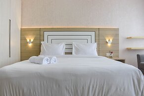 Fully Furnished with Cozy Design Studio at Menteng Park Apartment