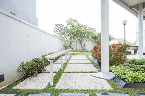 Cozy Stay 1BR at Gardenia Boulevard Apartment