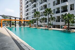 Cozy Stay 1BR at Gardenia Boulevard Apartment