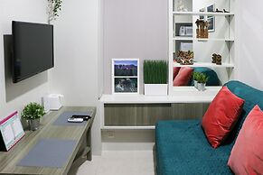 Comfort and Elegant 1BR at Gold Coast Apartment