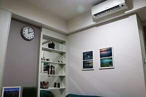 Comfort and Elegant 1BR at Gold Coast Apartment