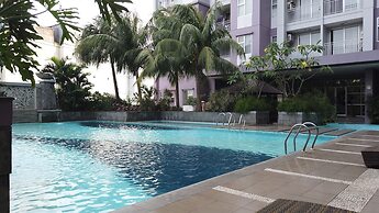 Elegant 3BR + 1 Apartment with Private Lift & 80 mbps internet at The 