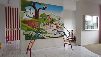 Elegant 3BR + 1 Apartment with Private Lift & 80 mbps internet at The 