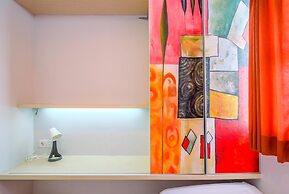 Elegant 3BR + 1 Apartment with Private Lift & 80 mbps internet at The 