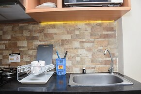 Cozy Living Studio at Springlake Summarecon Bekasi Apartment