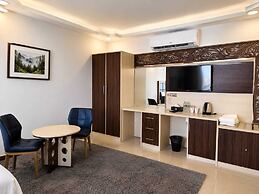 Diamond Star Hotel