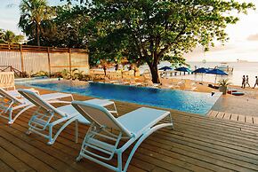 Blue Roatan Resort